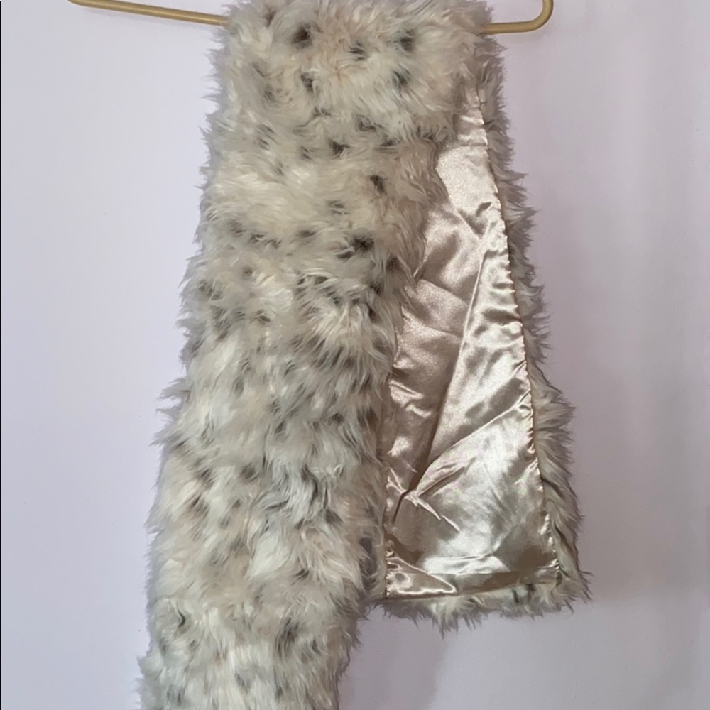 Chico’s pull through scarf